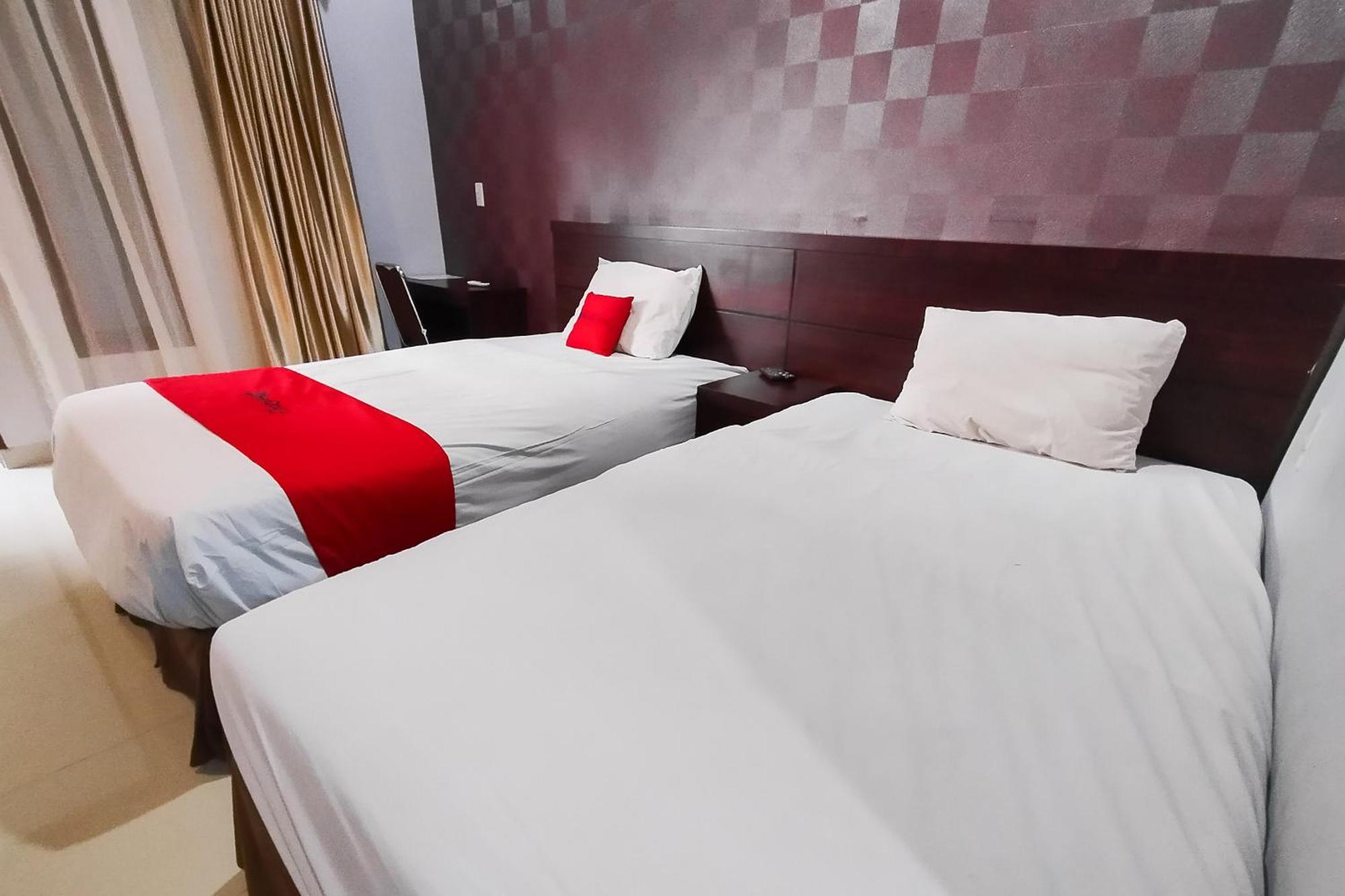 Reddoorz Syariah Near Lotte Grosir Medan Hotel Sunggal Exterior photo